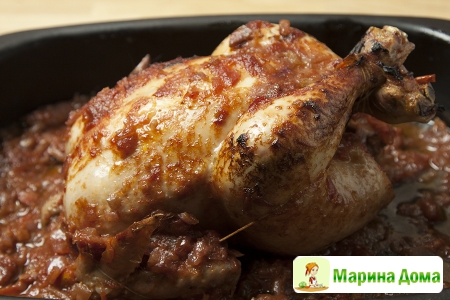 Курица, запеченная  с томатным соусом  (sartsa, греческая кухня)