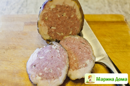 Колбаса из свиной рульки варено-копченая (пошаговый рецепт)